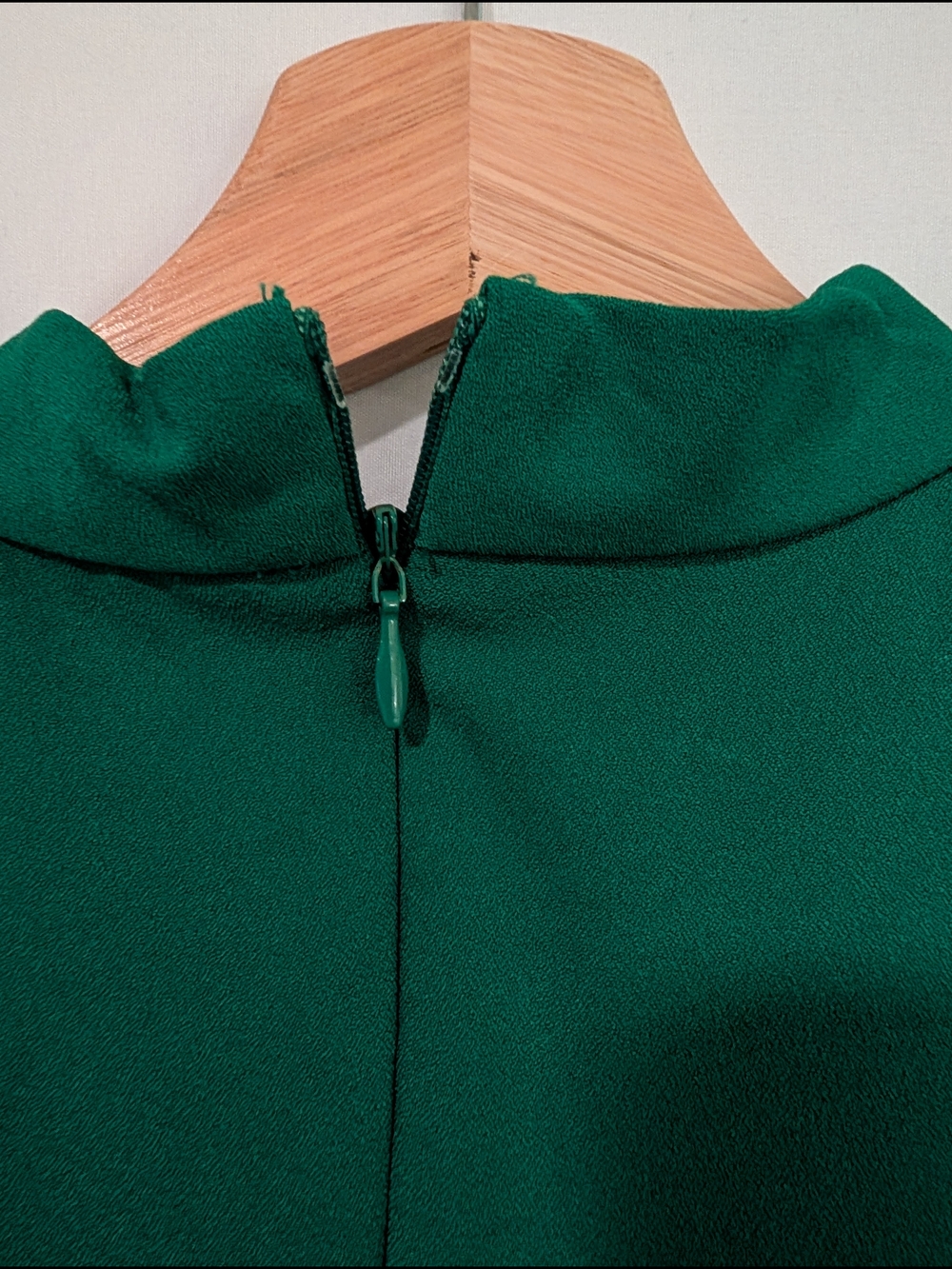 CeCe Emerald Green Tie-Neck Mini Dress - Picture 5 of 12